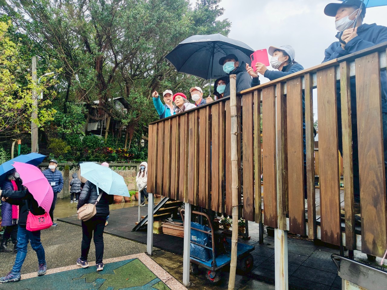 LINE_ALBUM_20250218縣外參訪_250526_103